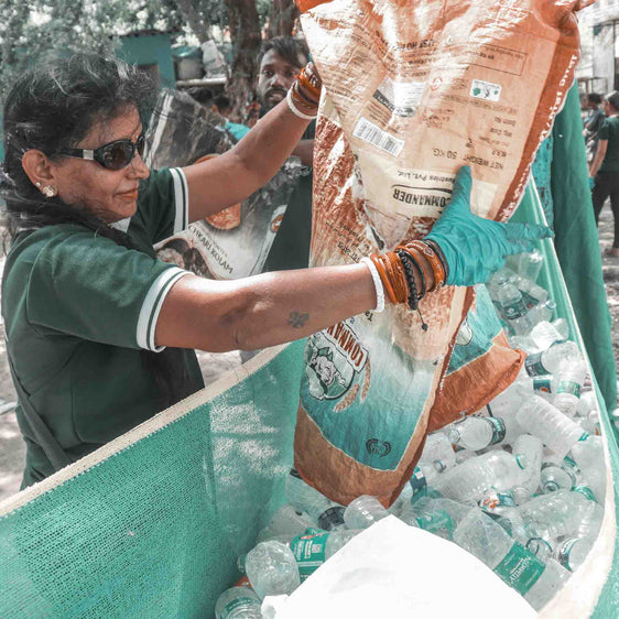 1 Kilogramm Plastiksammlung